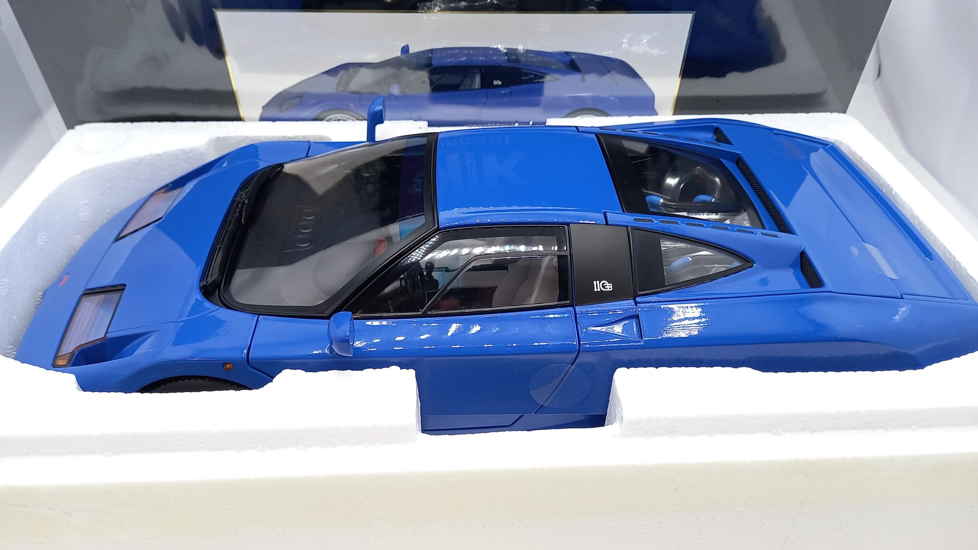 Bugatti EB110 1991 by KK Scale Bugatti EB110 1991 by KK Scale